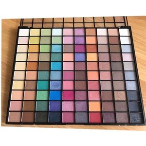 E.L.F 100 Color Eyeshadow Palette